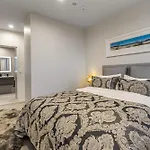Bright 2Br Penthouse Family Friendly Near Arena