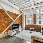 Modern Downtown Apartment In The Heart Of Auckland Cbd Walk Everywhere