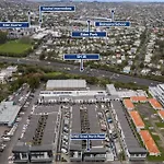 1 Bed 1 Sofa Bed Family Apartment In Central Grey Lynn