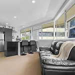 Whitaker Wish- Spacious, City Based Apartment With Carpark
