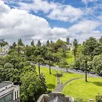 Heart Of Auckland 1Br Gem With Pool And Gym Access