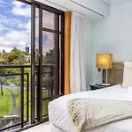 Heart Of Auckland 1Br Gem With Pool And Gym Access