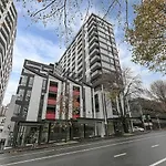 Hot Deal! Sky Stars Central Haven Studio With Nice Pool In Cbd Heart