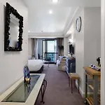 Deluxe City Centre Hot Tub Heated Swimming Pool