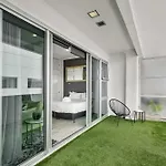 Viaduct Apartment With A Balcony