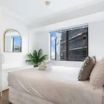 Central 3Br W Balcony Full Kitchen & Amenities