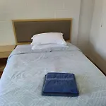 Small 2-Bedroom Flat At Rangiatea Road, Epsom, Auckland