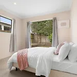 Cozy Out East Auckland