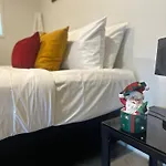 Cozy 1 Bed 1 Bath Studio Kingsland - Morningside