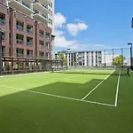 Central Retreat 1Br Apt W Pool Gym And Tennis Court