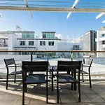 Stunning 2Br Apartment In Viaduct Harbour