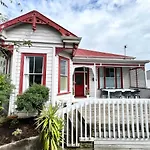 Spacious 6 Bedroom Herne Bay Villa - Close To Cbd - Free Wifi