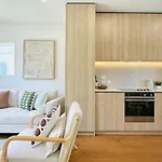 Central Oasis Hideaway - Aircon 2-Br Vs Backyard Close To Ponsonby