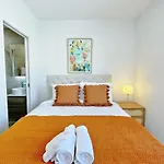 City Serenity 2Br Townhouse Vs Ac Backyard & Parking