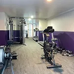 Tasteful Luxury Modern 2Br With Aircon In The City Next To Albert Park