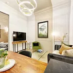 Stylish Chic Stunning 1Br Gem In The Heart Of Queen St