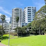 Designed Parkside Penthouse 2Beds & 2Baths - Pool Gym
