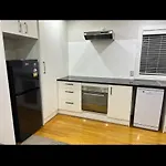 Botany Holiday Home