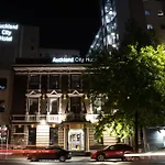 Auckland Boutique Capsule
