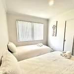 Cozy 2Br - 15Min From Airport