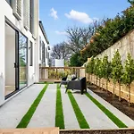 Luxury Remuera Brand New Auckland Holiday Home