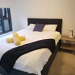 Epsom Escape Stylish Apartment