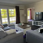 Seaside Luxury 4Bedroom House