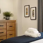 Central City Modern 1Br Apt W Pool & Gym