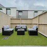 Charming Stay In Grey Lynn Close To Cbd