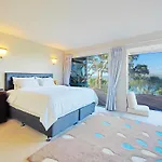 Takapuna Bay