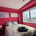 Cosy 1 Bed-Room Bnb With Skycity View