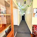 Private Room In Grey Lynn Villa