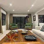 Coastal Chic - Luxury At The Beach