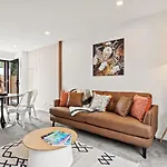 Suburban Hideaway In Henderson