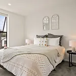 Suburban Hideaway In Henderson