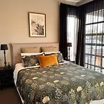 Stylish Freemans Bay Stay