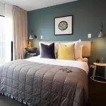 Romantic Retreat, Hot Tub, Glasshouse, Ensuite
