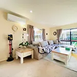 Entire House In West Auckland