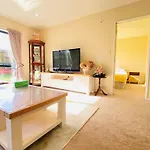 Private Room In West Auckland