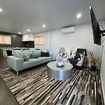 Entire 3Br Comfort Near Akld Airport