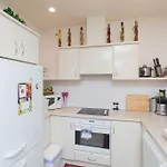 Elegant Central City Pad Apartment