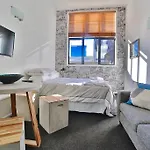 Urban Chic Loft Off Queen Street