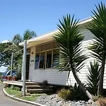 Takapuna Beach Holiday Park