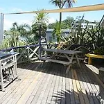 Takapuna Beach Holiday Park