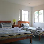 Guest House On Anaheim Blvd