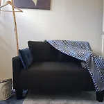 Budget Studio In Kingsland
