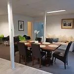 Forbes Grove Accommodation