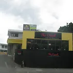 Greenlane Motel