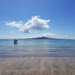 Takapuna Beach Accommodation