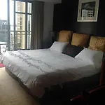 Metropolis Shortstay Apartment
